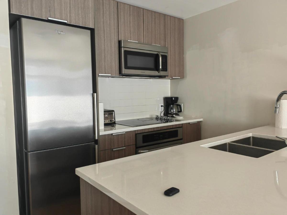 Lovely 1 Bedroom Condo Victoria Exterior foto